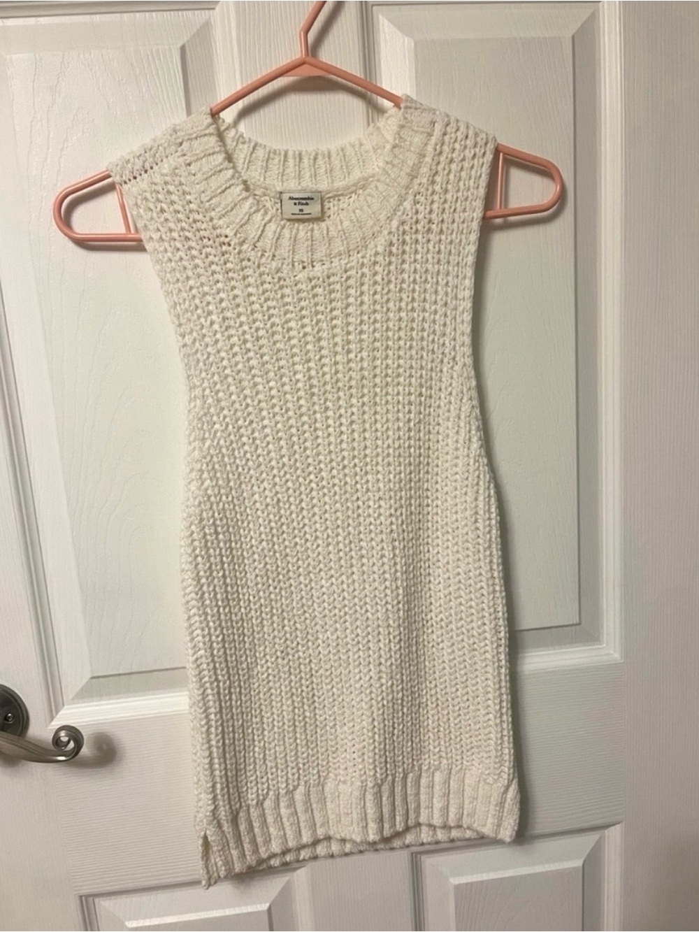 Abercrombie & Fitch Ivory Chunky Knit Sweater Vest XS
